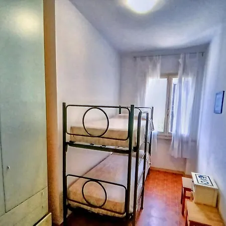 Amazing With Garden Apartment *